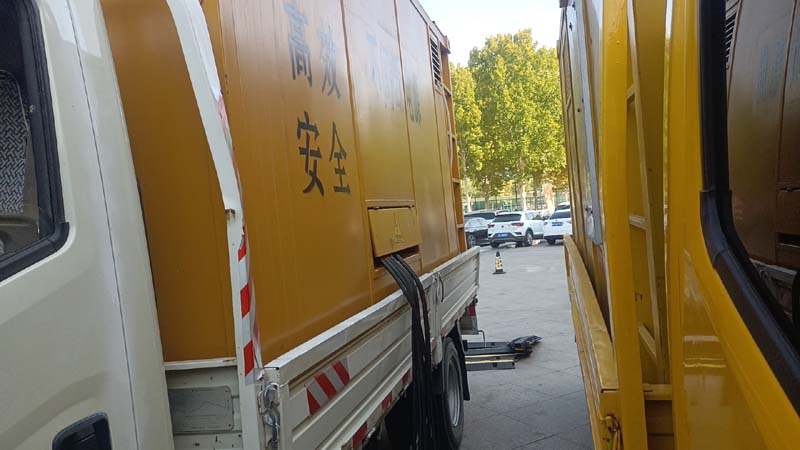 茂县如何判断柴油发电机组和UPS电源的切换时间是否符合要求？